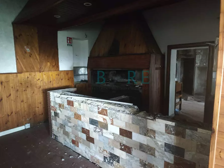 Immagine 16 di Locale commerciale in vendita  in VIA TRAVERSA PONTE DEL GRILLO 53 a Canale Monterano