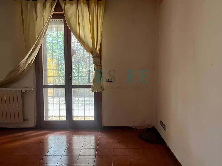 Immagine 9 di Appartamento in vendita  in Via Canton a Roma