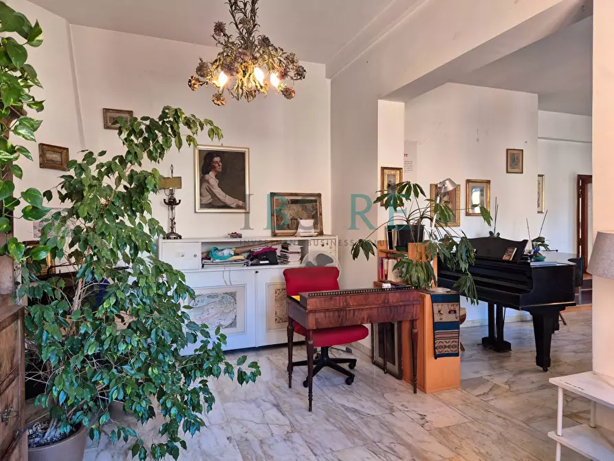 Immagine 6 di Attico in vendita  in Via Soratte a Roma