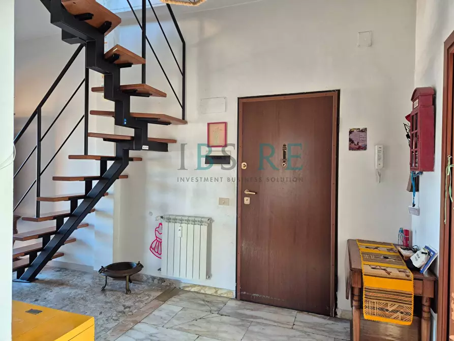 Immagine 12 di Attico in vendita  in Via Soratte a Roma