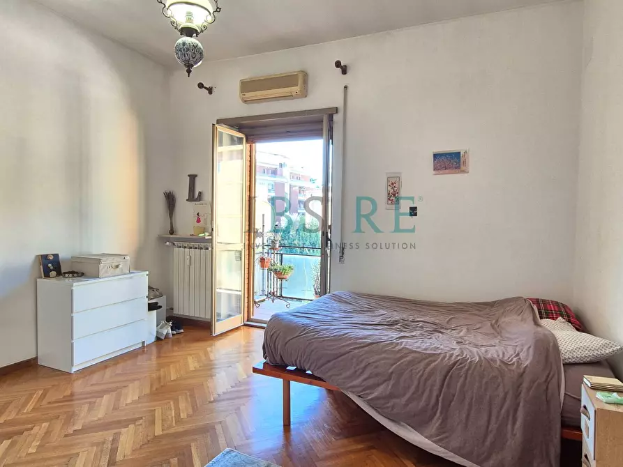 Immagine 17 di Attico in vendita  in Via Soratte a Roma