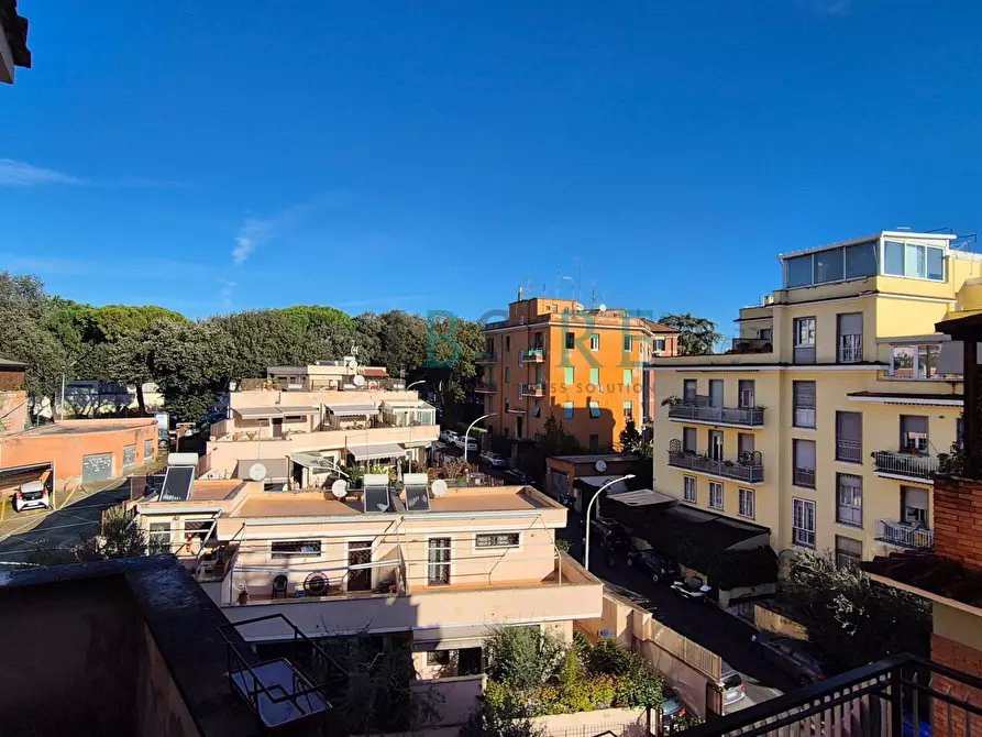 Immagine 19 di Attico in vendita  in Via Soratte a Roma