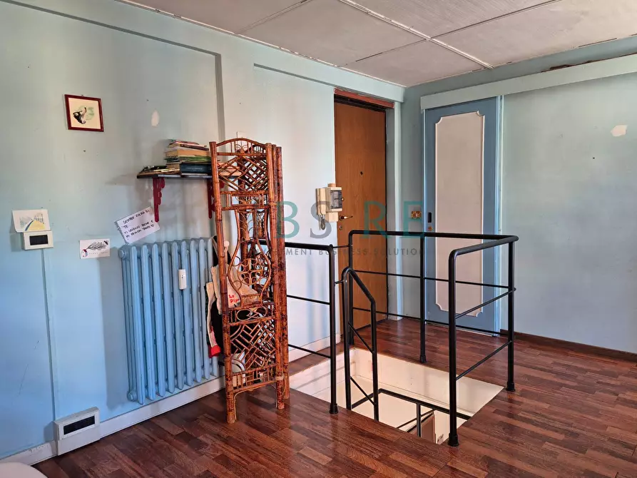 Immagine 25 di Attico in vendita  in Via Soratte a Roma