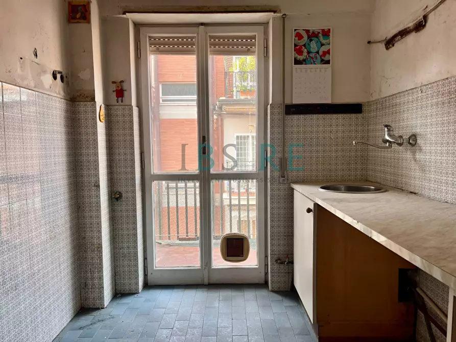 Immagine 12 di Appartamento in vendita  in Via Dei Della Bitta a Roma
