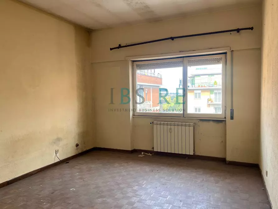 Immagine 14 di Appartamento in vendita  in Via Dei Della Bitta a Roma