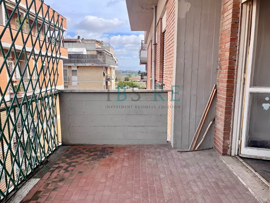 Immagine 16 di Appartamento in vendita  in Via Dei Della Bitta a Roma