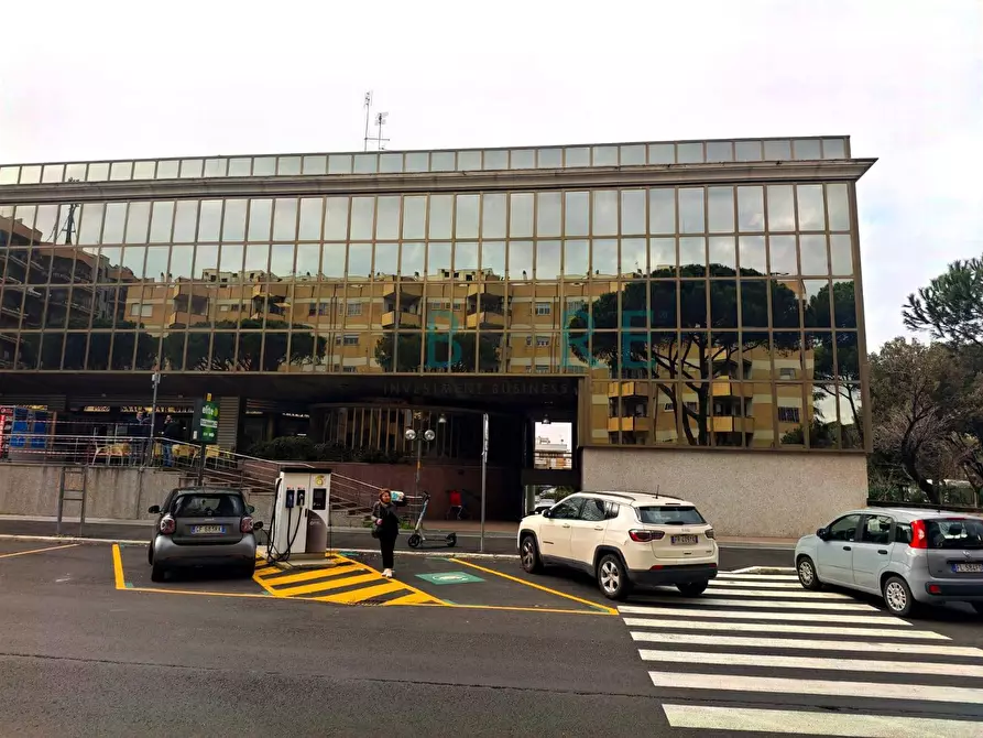 Immagine 12 di Ufficio in vendita  in Via Cesare Pavese a Roma