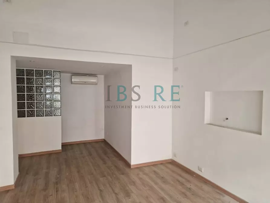 Immagine 1 di Locale commerciale in affitto  in via nomentana 332 a Roma