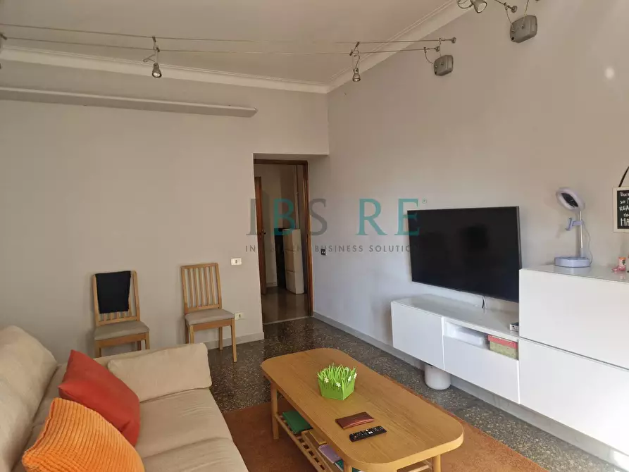 Immagine 3 di Appartamento in vendita  in Via Luca Signorelli a Roma