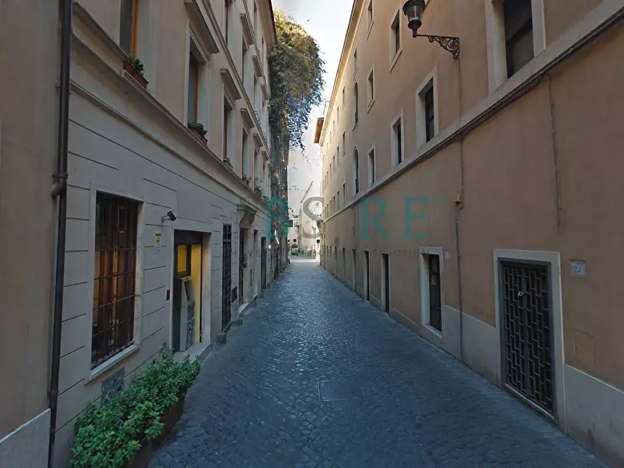 Immagine 1 di Locale commerciale in vendita  in VIA DELL'ARCHETTO a Roma