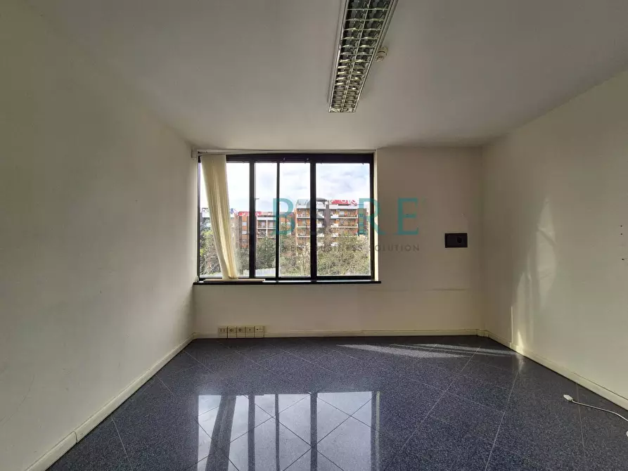 Immagine 9 di Palazzo in vendita  in Via dell'Imbrecciato 121 a Roma