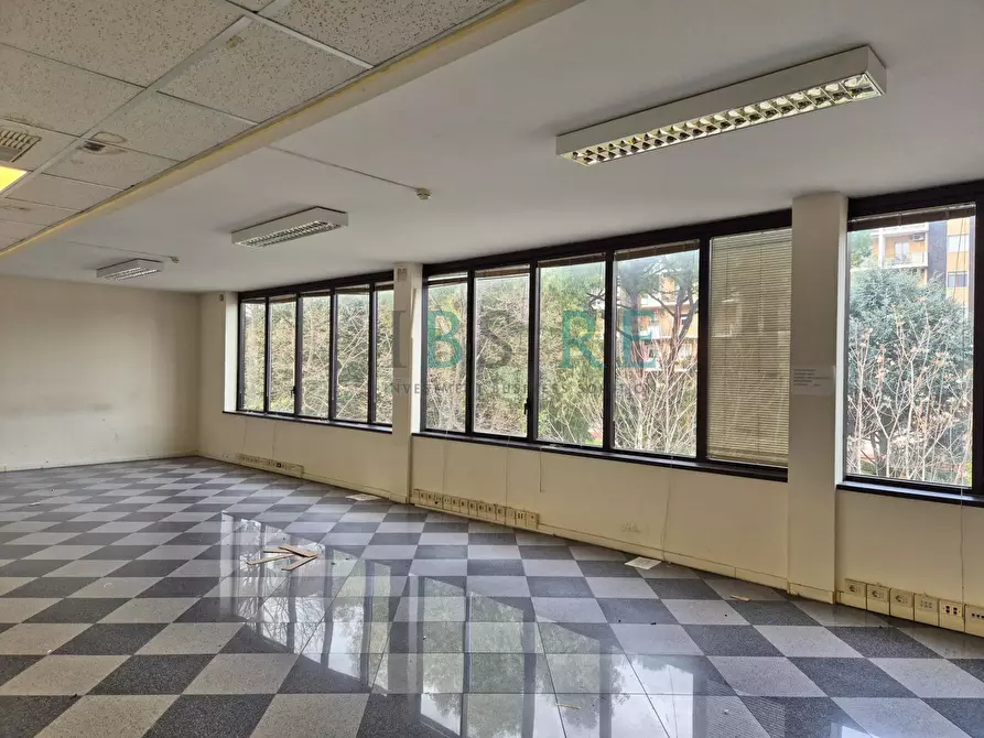 Immagine 16 di Palazzo in vendita  in Via dell'Imbrecciato 121 a Roma