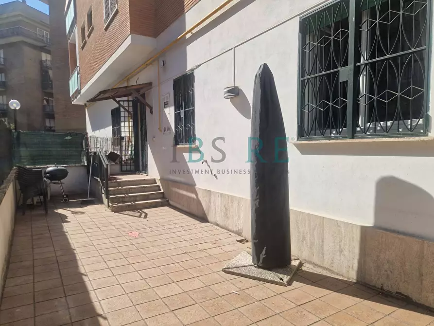 Immagine 1 di Appartamento in vendita  in Via Arturo Graf a Roma