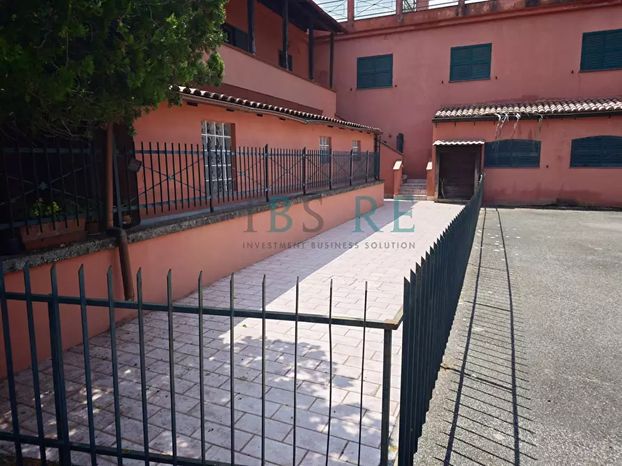 Immagine 20 di Appartamento in vendita  in Vicolo Silvestri a Roma