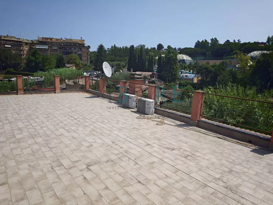 Immagine 25 di Appartamento in vendita  in Vicolo Silvestri a Roma