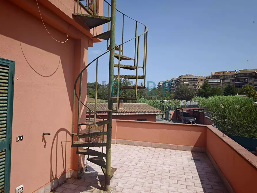 Immagine 27 di Appartamento in vendita  in Vicolo Silvestri a Roma