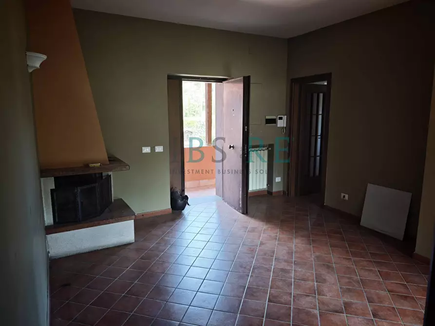 Immagine 37 di Appartamento in vendita  in Vicolo Silvestri a Roma