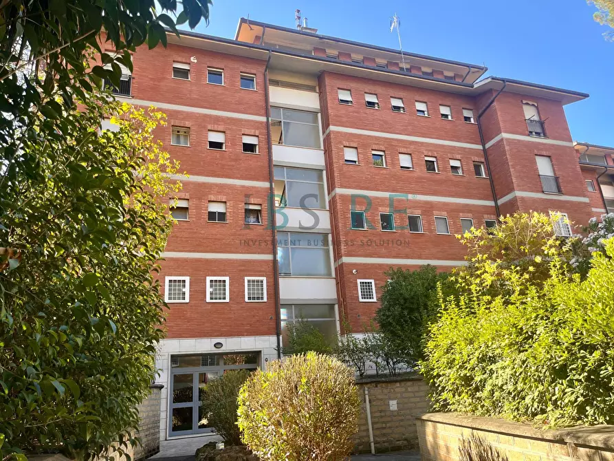 Immagine 1 di Appartamento in vendita  in Via Angiolo Cabrini a Roma