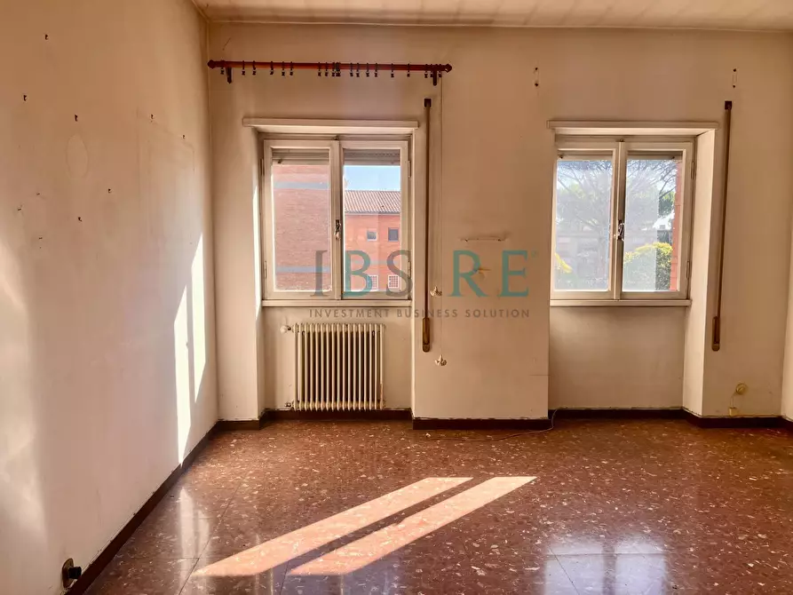 Immagine 4 di Appartamento in vendita  in Via Angiolo Cabrini a Roma