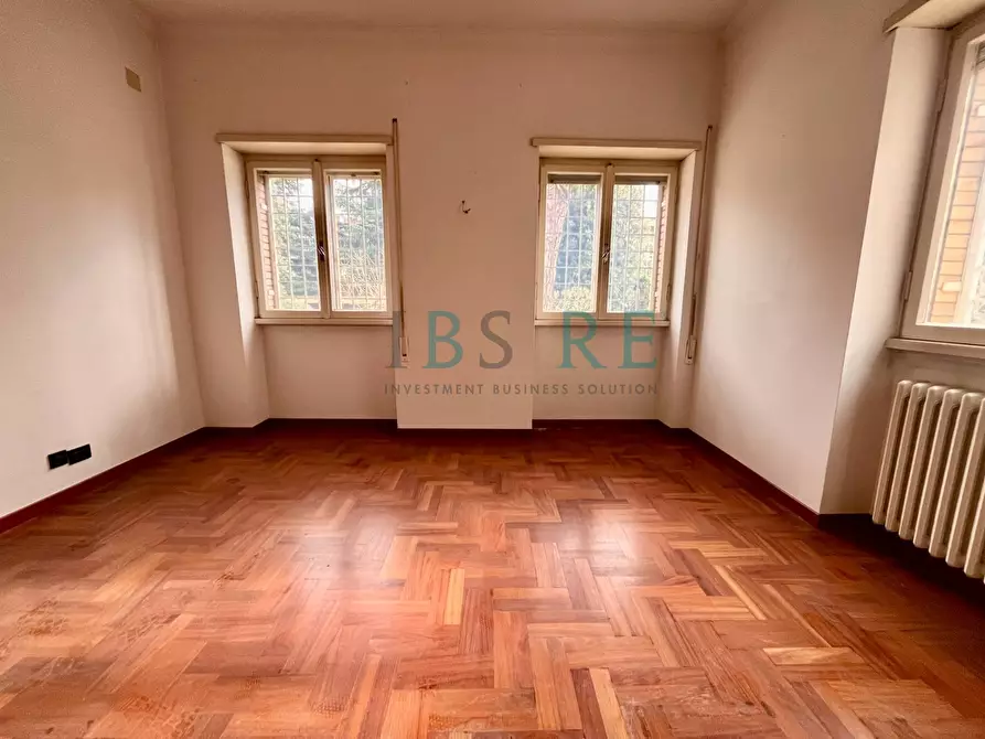 Immagine 13 di Appartamento in vendita  in Via Angiolo Cabrini a Roma