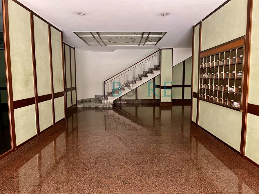 Immagine 18 di Appartamento in vendita  in Via Simone Martini a Roma