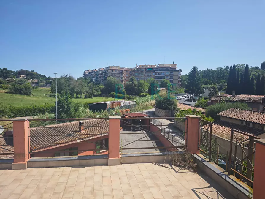 Immagine 10 di Appartamento in vendita  in Vicolo Silvestri a Roma