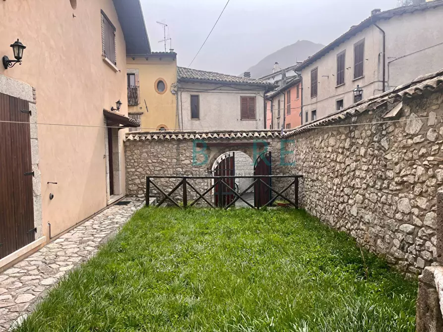 Immagine 23 di Villa in affitto  in via del lavatoio a Leonessa