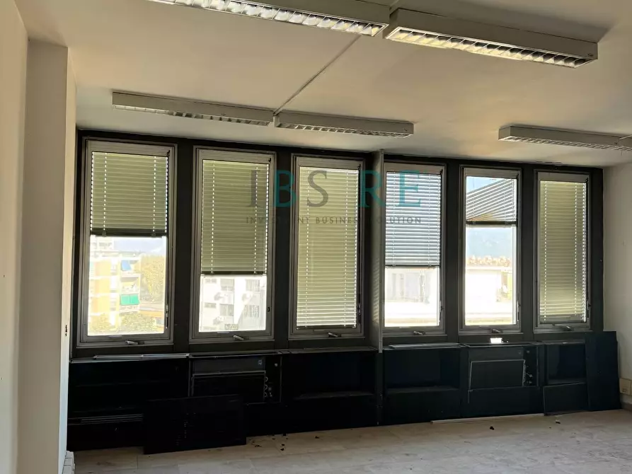 Immagine 2 di Ufficio in vendita  in Via Armando Diaz a Latina