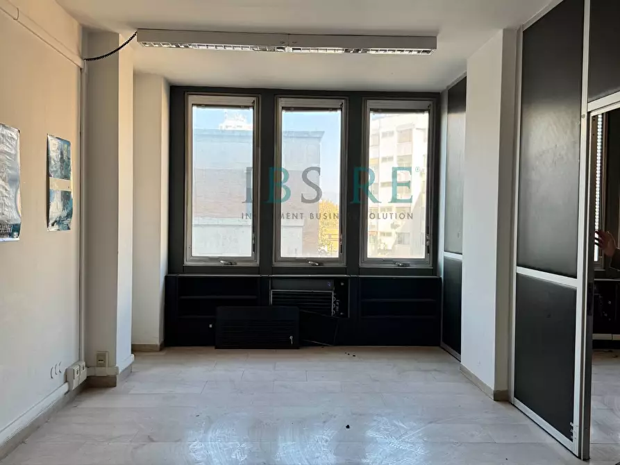 Immagine 5 di Ufficio in vendita  in Via Armando Diaz a Latina