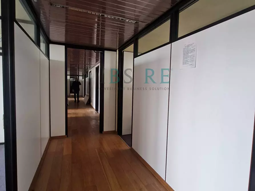 Immagine 6 di Ufficio in vendita  in Via Benedetto Croce 6 a Roma