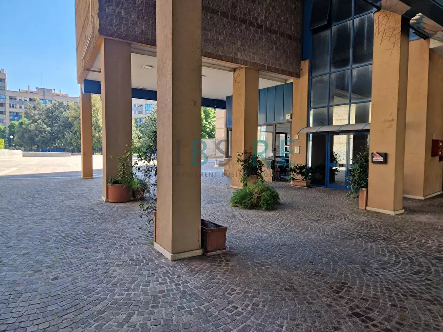 Immagine 13 di Appartamento in vendita  in Via Andrea Solario a Roma