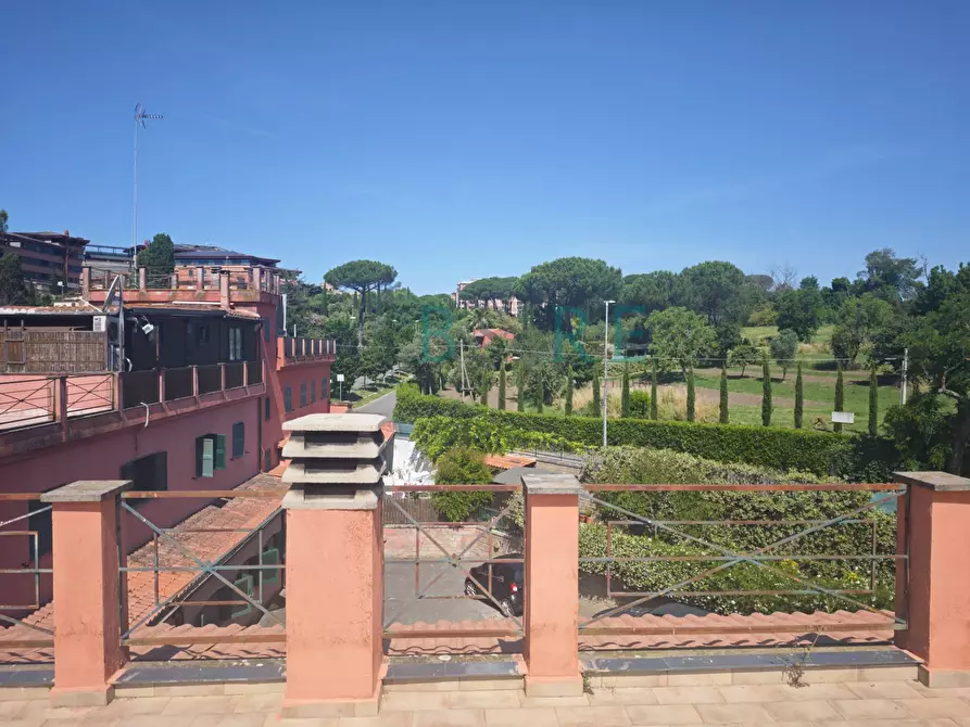 Immagine 2 di Appartamento in vendita  in Vicolo Silvestri a Roma