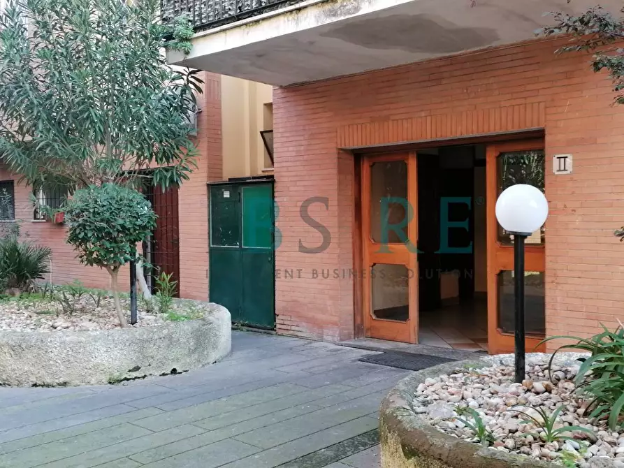 Immagine 3 di Appartamento in affitto  in via gradoli 96 a Roma