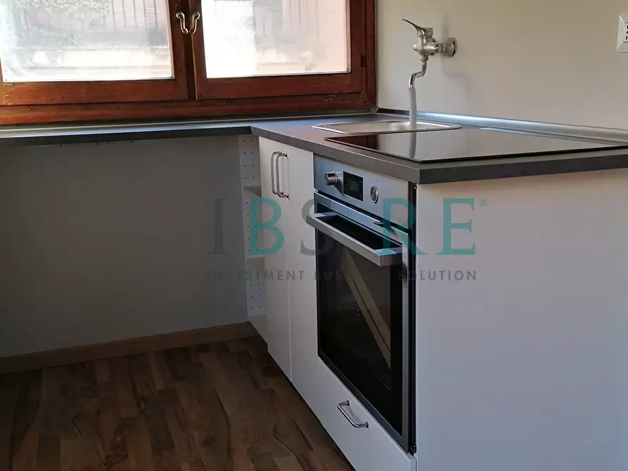 Immagine 14 di Appartamento in affitto  in via gradoli 96 a Roma
