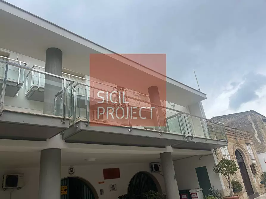 Immagine 2 di Appartamento in vendita  in corso dei mille 109 a Alcamo