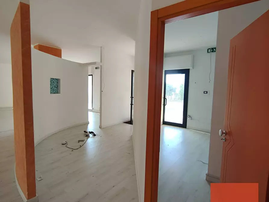 Immagine 14 di Capannone industriale in affitto  in via delle magnolie a Alcamo