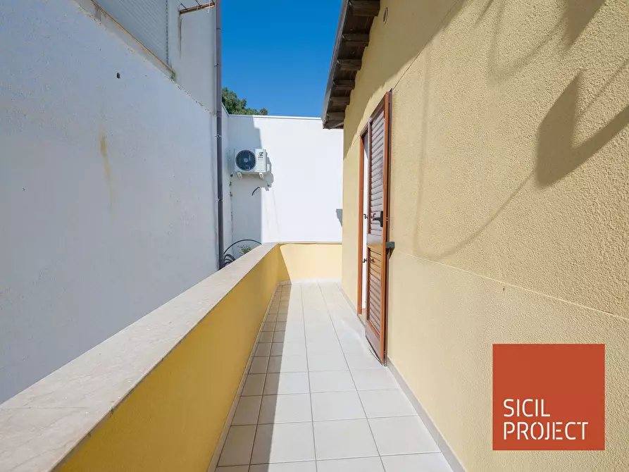 Immagine 25 di Villa in vendita  in Via Ponte dei Ricchi 14 a Alcamo