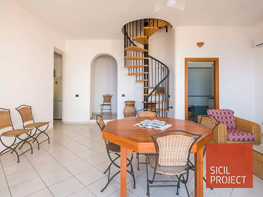 Immagine 6 di Villa in vendita  in Via Ponte dei Ricchi 14 a Alcamo