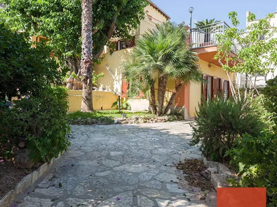 Immagine 33 di Villa in vendita  in Via Ponte dei Ricchi 14 a Alcamo