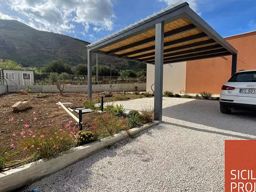Immagine 14 di Villa in vendita  in Fraginesi SNC a Castellammare Del Golfo