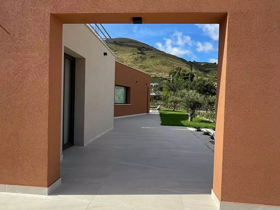 Immagine 15 di Villa in vendita  in Fraginesi SNC a Castellammare Del Golfo