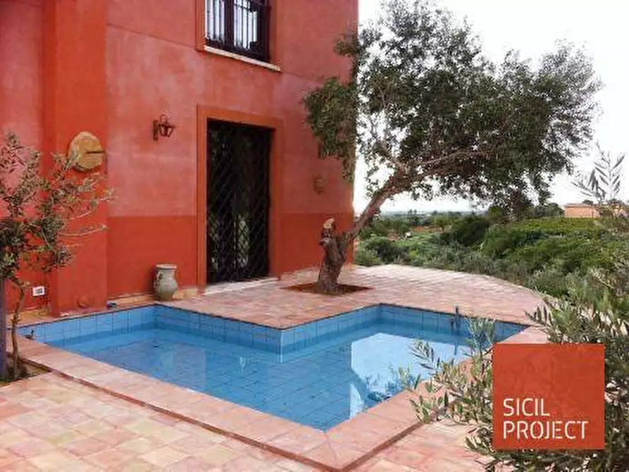 Immagine 2 di Villa in vendita  in CAVARRETTO a Menfi