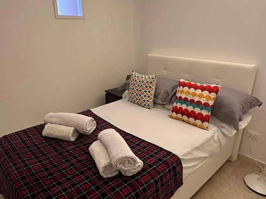 Immagine 11 di Appartamento in affitto  in via mariano stabile 108 a Palermo