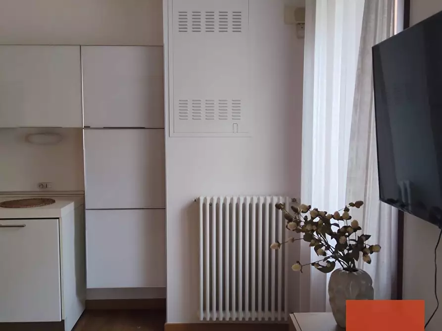 Immagine 11 di Appartamento in affitto  in via mariano stabile a Palermo