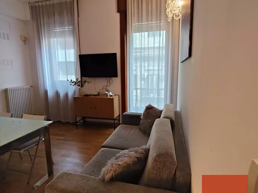 Immagine 12 di Appartamento in affitto  in via mariano stabile a Palermo