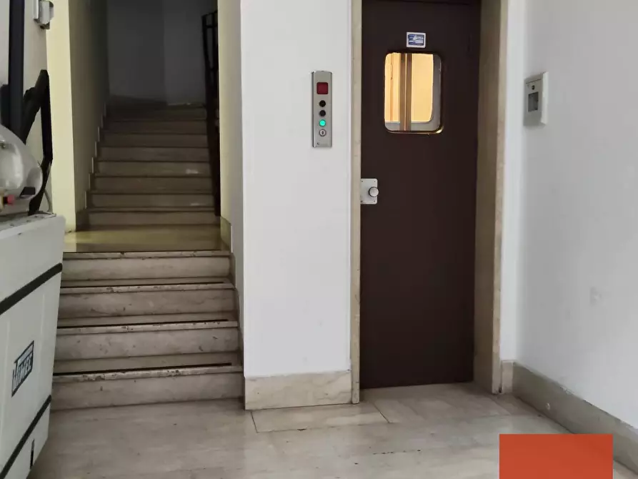 Immagine 23 di Appartamento in affitto  in via mariano stabile a Palermo