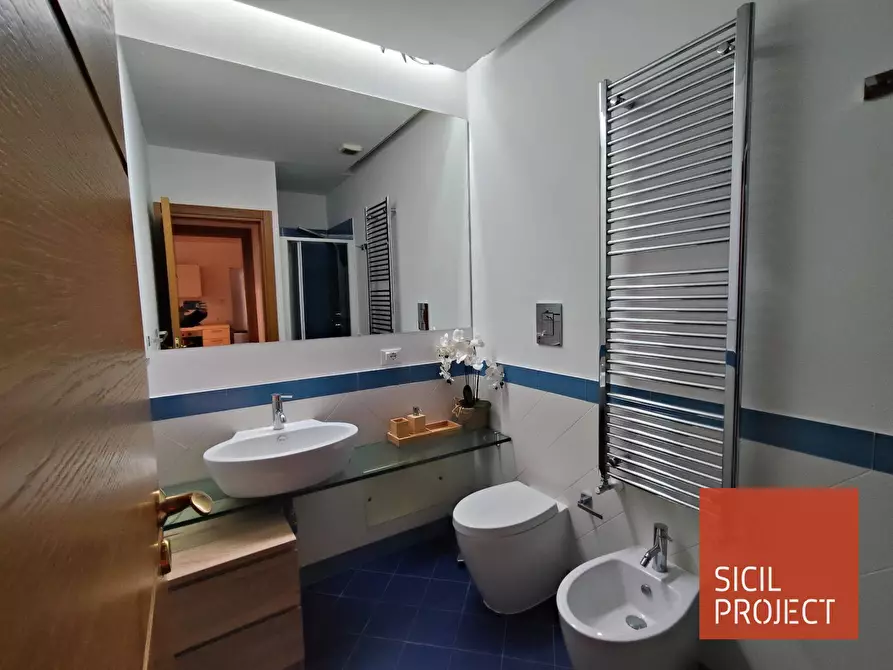 Immagine 17 di Appartamento in affitto  in via mariano stabile a Palermo