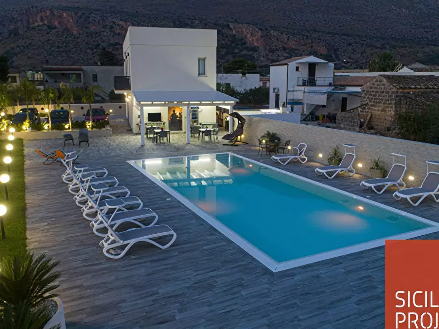 Immagine 2 di Villa in vendita  in Viale C. Colombo a San Vito Lo Capo