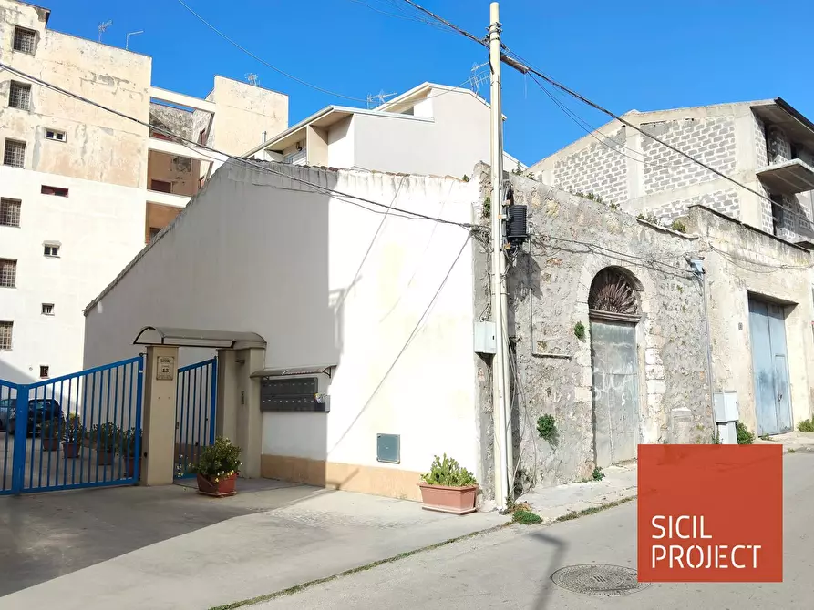 Immagine 3 di Agriturismo in vendita  in Via Balduiono a Alcamo