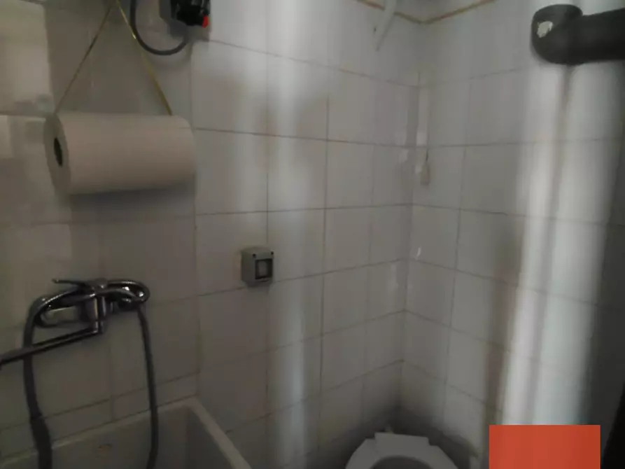 Immagine 14 di Negozio in affitto  in corso VI aprile 205 a Alcamo